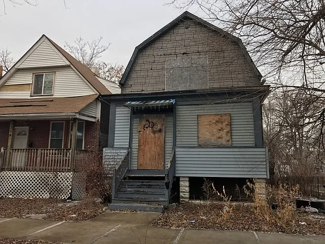 1252 W 72nd St photo 1