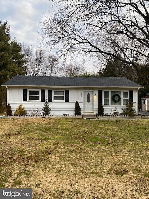 1st image of 3156 Mount Carmel St