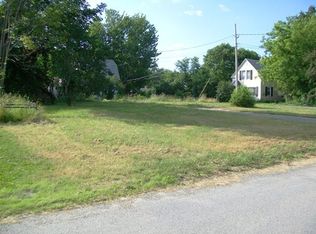 4 Porter St, Lincoln, ME 04457