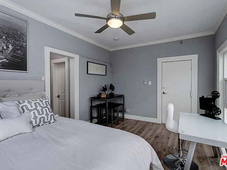 2921 Francis Ave., Los Angeles — Photo 12