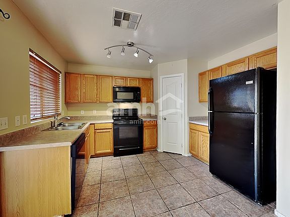 3rd image of 10661 E Plata Ave