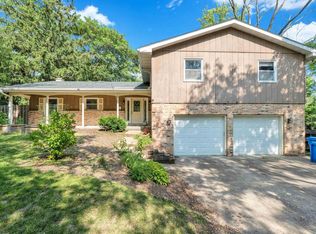 2007 Shafer Dr, Fitchburg, WI 53711