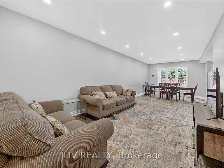 16 Angela Ct #MAIN — Photo 7