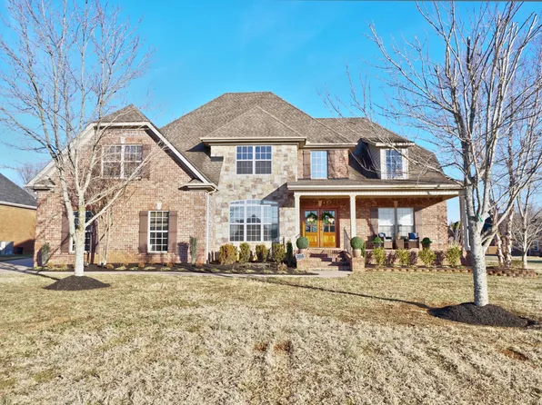 708 Furman Dr, Murfreesboro, TN 37129