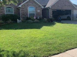 7108 Sundance Ln, Fort Worth, TX 76179