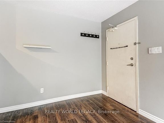 5th image of 119 Cedar St S #8