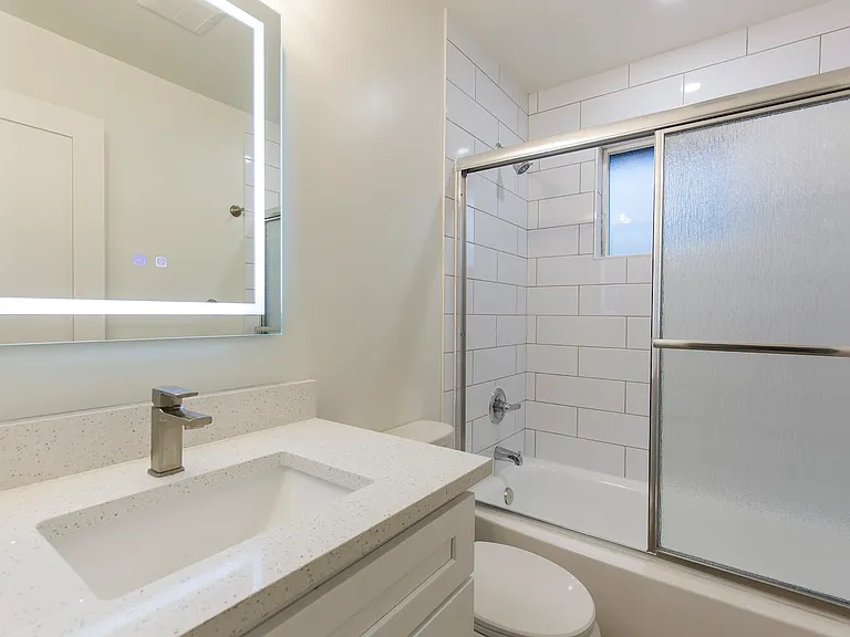 1423 N Venice Ave #K — Photo 32