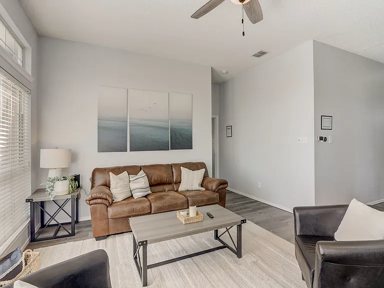 6302 Mount Vernon Dr — Photo 9