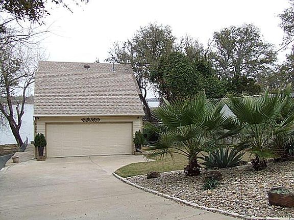 3rd image of 4305 Resort Dr