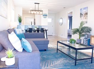 8 Bay Acres Ave #6, Osprey, FL 34229