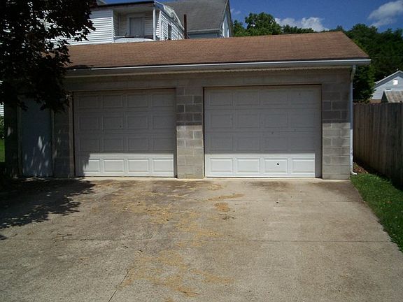 3rd image of 287 W 5th St