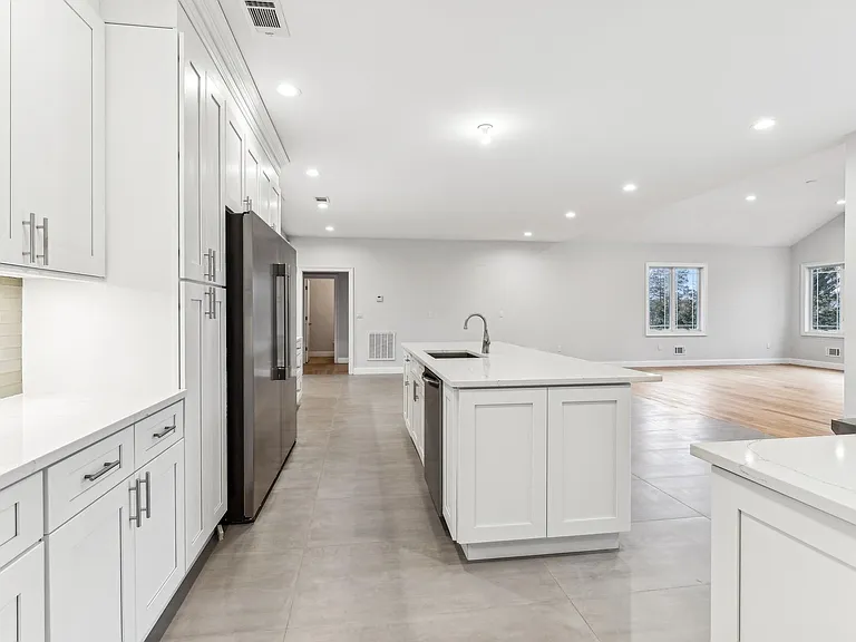 25 Jones Ct — Photo 15