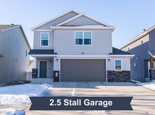 4867 53rd St S, Fargo, ND 58104