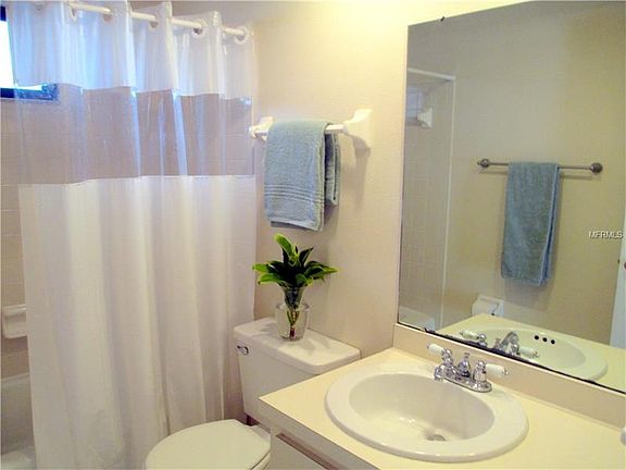 5th image of 2540 W Burr Oak Ct