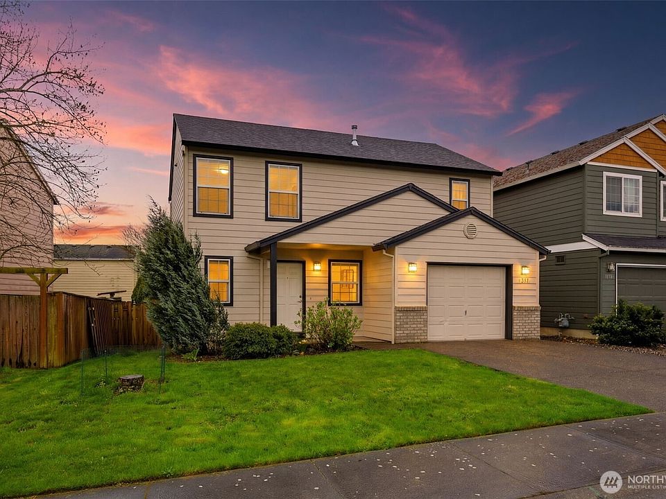 1st image of 1205 NE 165TH Way