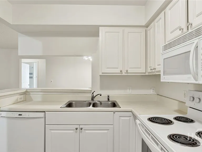 12300 Apache Ave #1604 — Photo 14