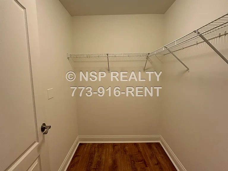 2-420 Itasca Pl #322 — Photo 5