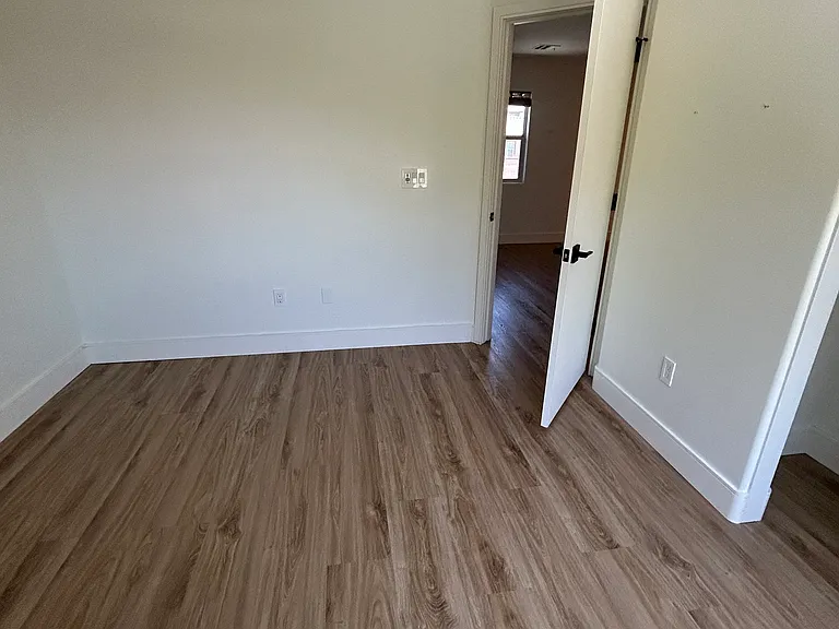 10671 Cherry Ridge Ct — Photo 33
