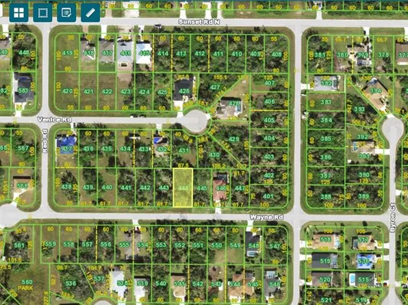 120 Wayne Rd #444, Rotonda West, FL 33947