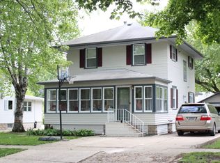 520 Early St, Storm Lake, IA 50588