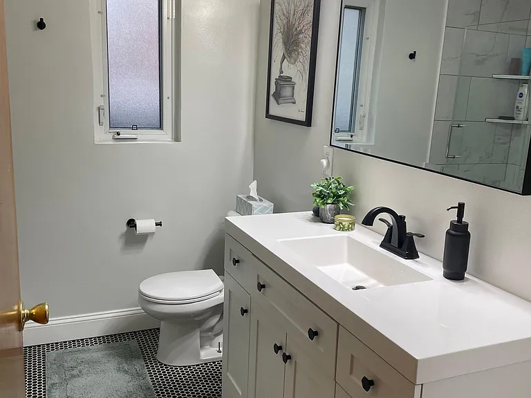 110 Glazier Ave #1 — Photo 22