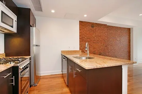 Rented by Town Residential | media 11