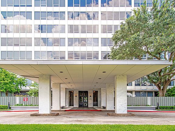 3rd image of 2701 Westheimer Rd Unit 5GH