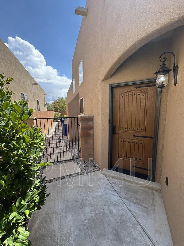 3 bed, 2.0 bath, 1500 sqft, $2,500 — Photo 4