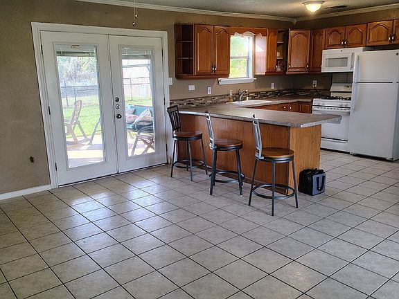 3rd image of 1264 Harmony Cir