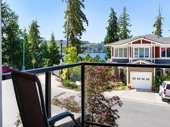5902 Beachgate Ln, Sechelt, BC V0N 3A3