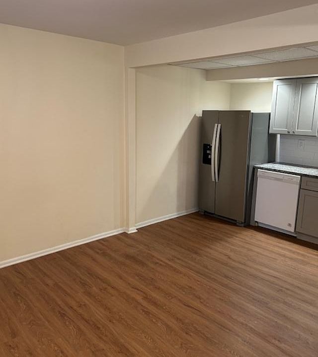 1st image of 9809 Wistaria St Floor 1