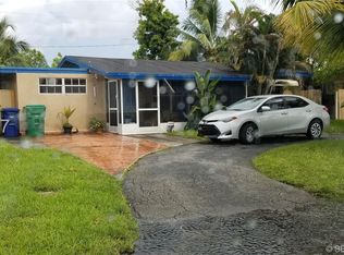 2819 Alcazar Dr, Miramar, FL 33023