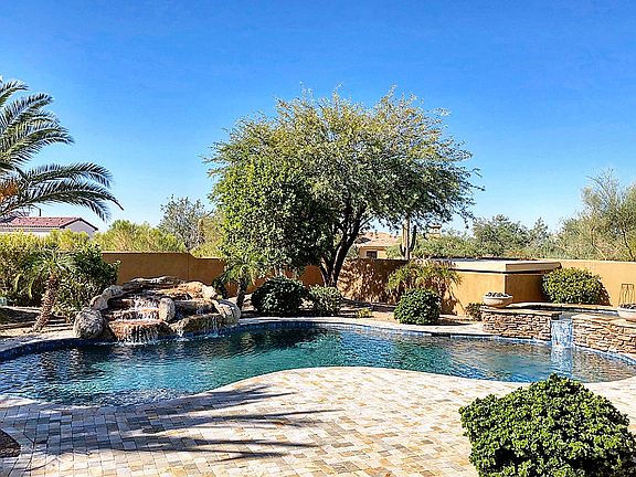4th image of 6301 E Lomas Verdes Dr