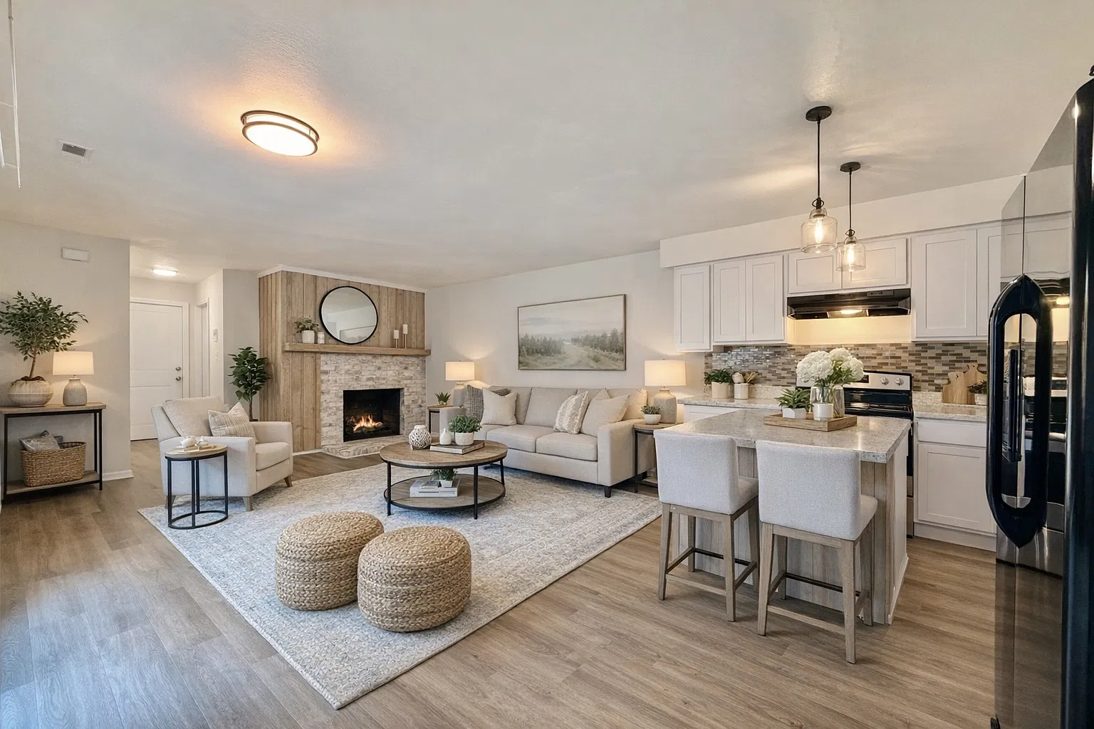 2 bed, 1014 sqft, $2,000 — Photo 3