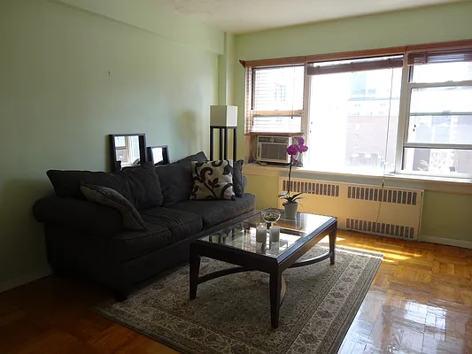 Sold by Nest Seekers International | media 8