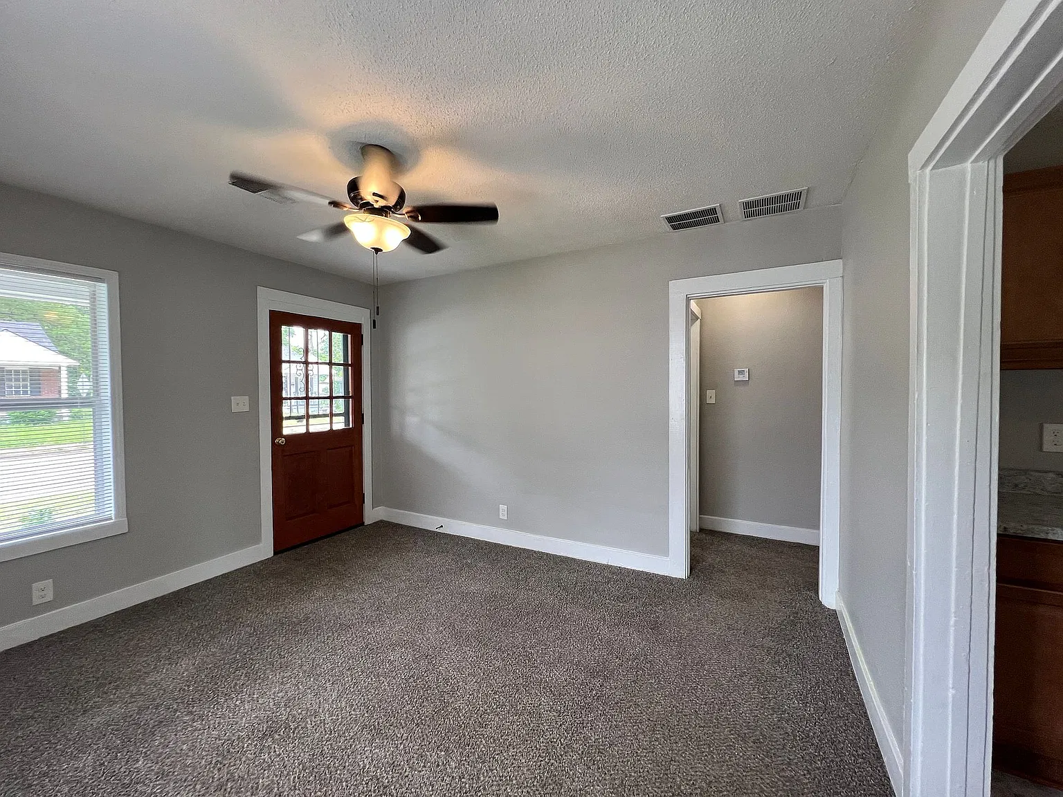 1550 Hugenot St — Photo 2
