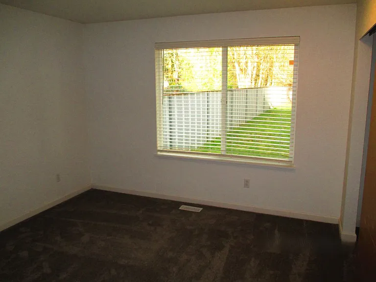 33124 E Lake Holm Dr SE — Photo 14