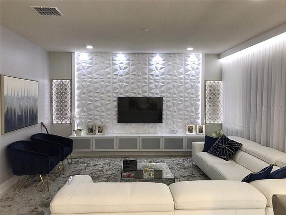 2nd image of 2428 Annacella Ave