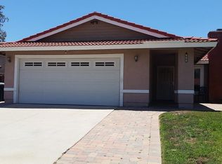 223 White Oak Rd, Lake Elsinore, CA 92530