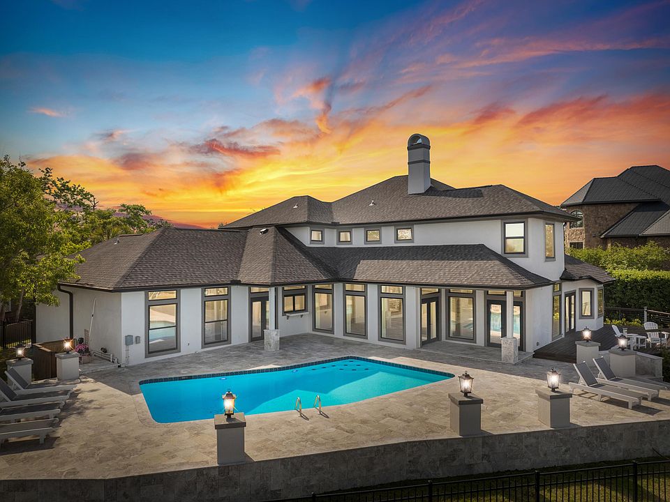 1st image of 3301 Harbour Pl