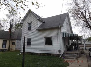 9000 W Cornbread Rd, Yorktown, IN 47396