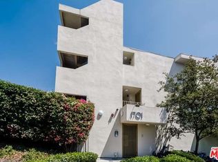 1701 Clinton St APT 202, Los Angeles, CA 90026