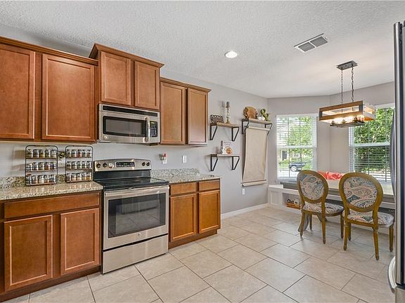 5th image of 16341 Saint Augustine St