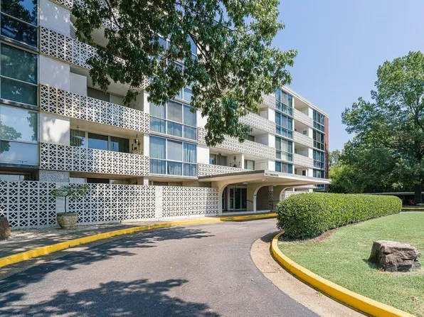 3080 Walnut Grove Rd APT 203, Memphis, TN 38111