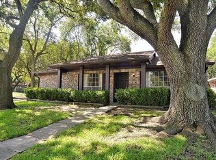 15403 Poolview St, Houston, TX 77071