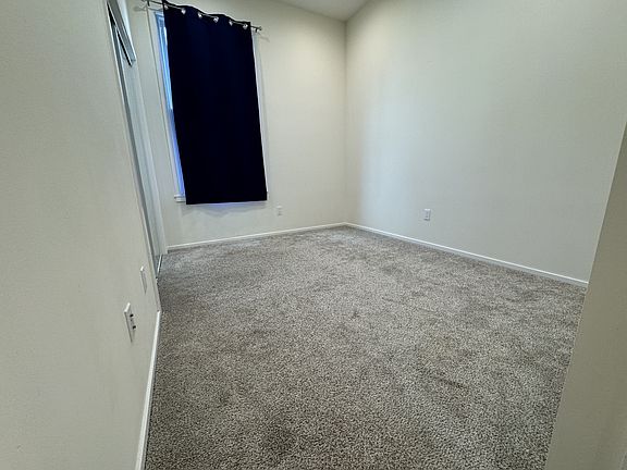 3rd image of 1422 Powell St #14204375