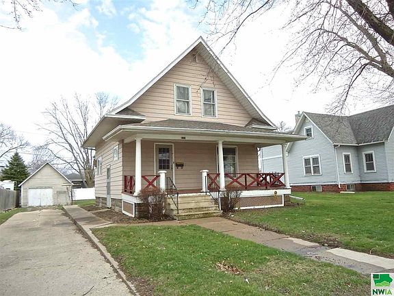 2nd image of 831 Lake Ave