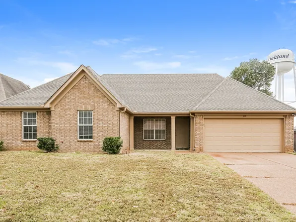 355 Village Dr, Oakland, TN 38060