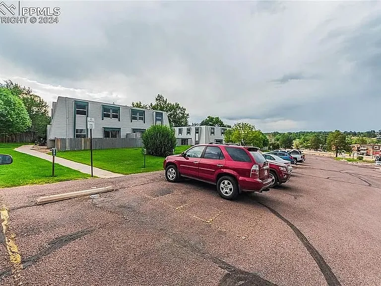2997 E Fountain Blvd — Photo 18