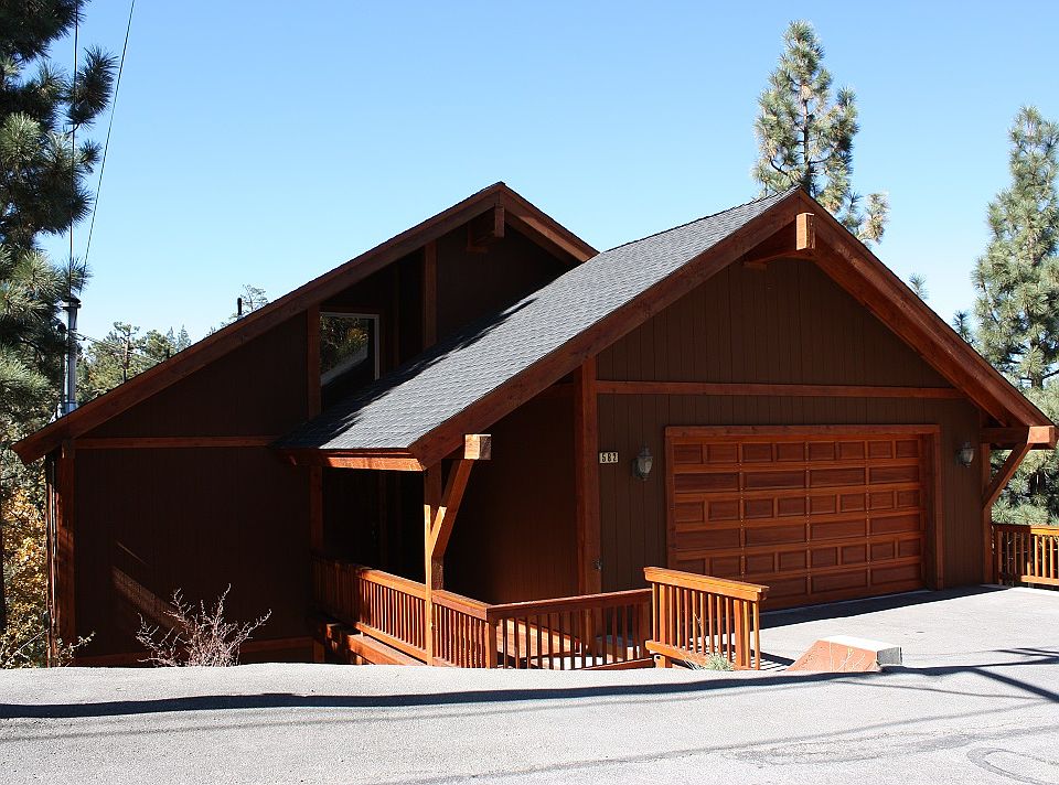 1st image of 582 Villa Grove Ave